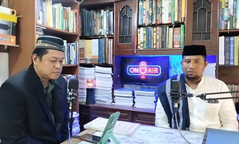 KRT KH Nur Ihyak Hadinegoro dan Muhammad Yusuf Gelar Diskusi Mengenai Nasab dan Pengalaman di Hadramaut