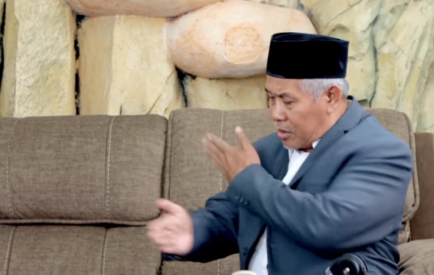 KH Marzuki Mustamar mengatakan bahwa kajian mengenai nasab perlu terus dilakukan