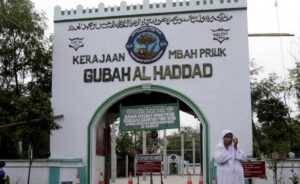 KH Syarif Rahmat Ajak Umat Meluruskan Sejarah dan Polemik Makam Mbah Priok