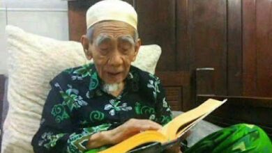 Kata Mbah Moen, Dzikir Asmaul Husna Ini Bisa Cepat Datangkan Rezeki