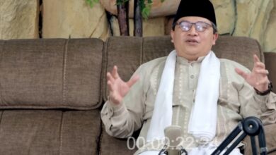 Rhoma Irama Undang KH Imaduddin Utsman Al Bantani Bahas Polemik Nasab Terbaru di Podcast Rhoma Irama Official