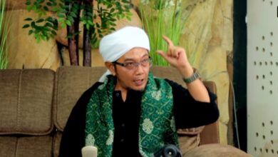 Rhoma Irama dan KH Alawi Nurul Alam Bahas Klaim “Nasab Baalawi Mutawatir”, Soroti Metodologi Ilmu Rijalul Hadis