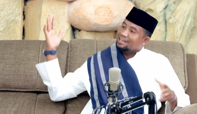 Rhoma Irama dan Muhammad Yusuf Bahas Pengalaman Menelusuri Sejarah di Yaman, Soroti Pentingnya Verifikasi Informasi dalam Podcast