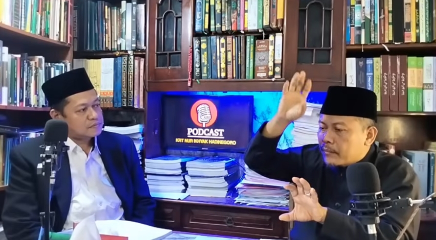 DR KH Ubaidillah Tamam Munzi Paparkan Konsep Hadromautism, Bahas Hegemoni, Nasab, dan Relasi Kekuasaan dalam Podcast KRT Nur Ikhyak Hadinegoro