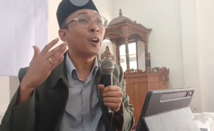 Gus Rocky Tegaskan Tidak Membahas Aspek Agama Secara Otoritatif