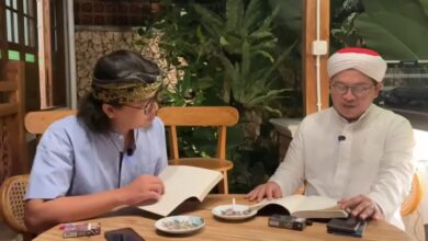 KH Imaduddin Utsman Al Bantani Jelaskan Isi Kitab Minhajun Nasabin, Bahas Polemik Nasab Baalwi hingga Wakaf Buku 2.000 Eksemplar