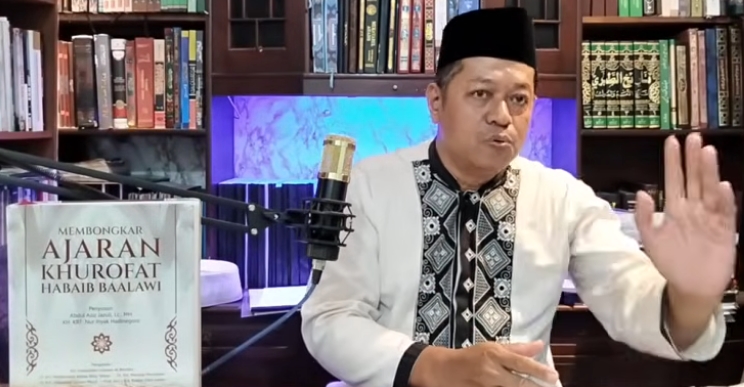 KH Nur Ihyak Minta Masyarakat Tidak Menerima Ajaran Secara Mentah