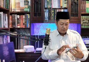Indonesia Tidak Perlu Menjadi Fotokopi Timur Tengah