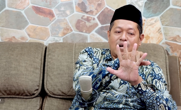 KH Nur Ihyak mengatakan akan memberikan salinan manuskrip yang menurutnya berasal dari koleksi perpustakaan di Berlin, Jerman