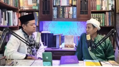 KRT Nur Ikhyak Hadinegoro dan KH Umar Sonhaji Bahas Kitab Nasab hingga Konsep Ahlusunah wal Jamaah