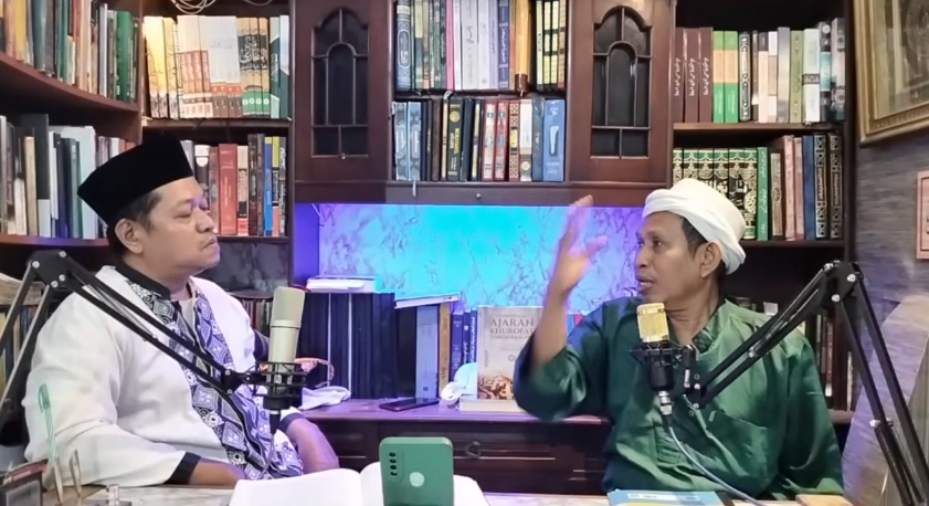 KRT Nur Ikhyak Hadinegoro dan KH Umar Sonhaji Bahas Kitab Nasab hingga Konsep Ahlusunah wal Jamaah