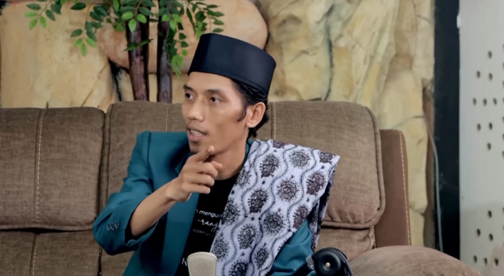 Gus Aziz Jazuli Ungkap Latar Belakang Kajian Nasab Ba'alawi di Podcast Rhoma Irama, Ceritakan Pendidikan hingga Alasan Menulis Buku