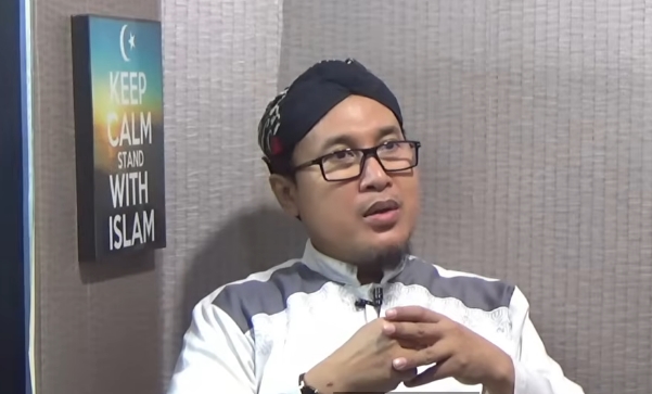 Prof Ustadz Menachem Ali Soroti Klaim Jawa Bintu Tarim, Ungkap Kajian Filologi dan Jejak Prabu Sarkil