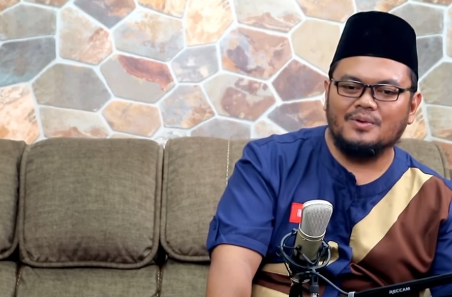Kritik terhadap Pola Pikir Umat Islam dan Pentingnya Aplikasi Ilmu, Perdebatan Tanpa Aplikasi Nyata