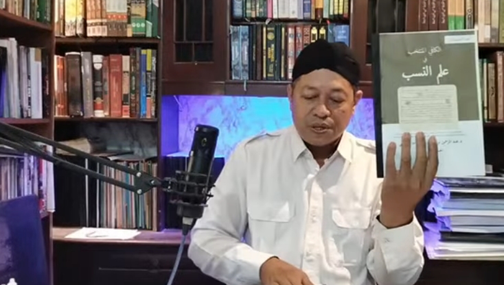 Isi Kitab Abnaul Imam Menurut Penjelasan KH Nur Ihyak