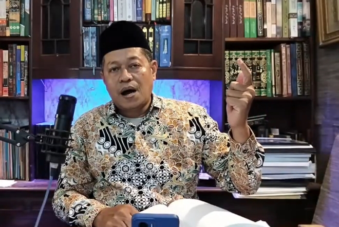 KH Nur Ihyak: Polemik Nasab Perlu Dibahas dengan Data