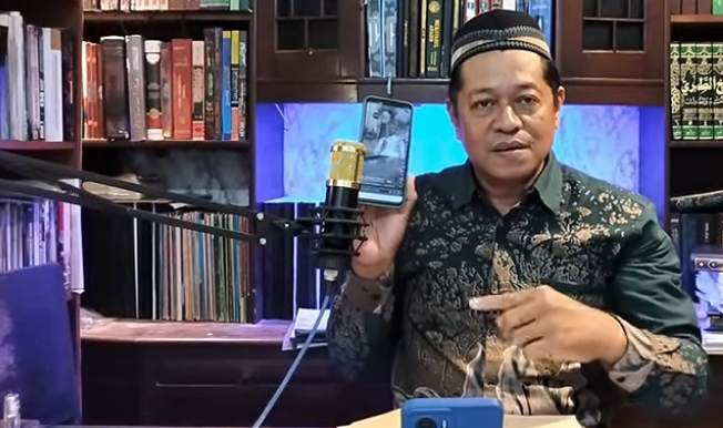 KH Nur Ihyak Singgung Pernyataan Novel Al Idrus