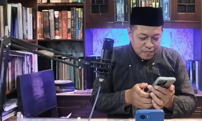 Pesan KH Nur Ihyak kepada Abah Setu dan Ustaz Ahmad