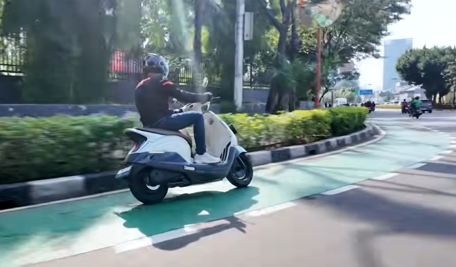 Desain Indomobil E-Motor QT Bergaya Kompak
