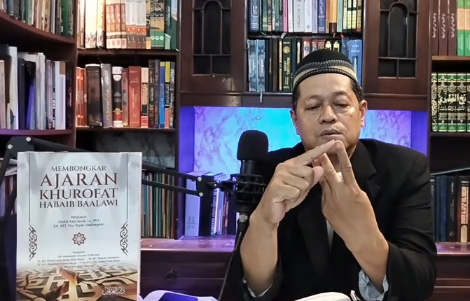 KH Nur Ihyak Bahas Sejarah Dinasti Fatimiyah dan Polemik Nasab Bani Alawi