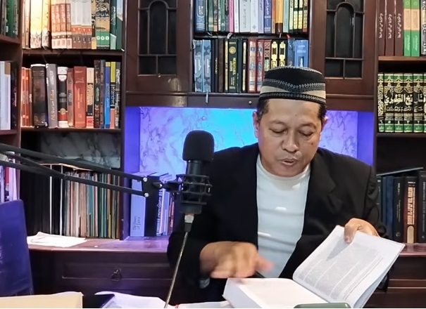 KH Nur Ihyak Bahas Polemik Nasab Perlu Dikaji dengan Sumber