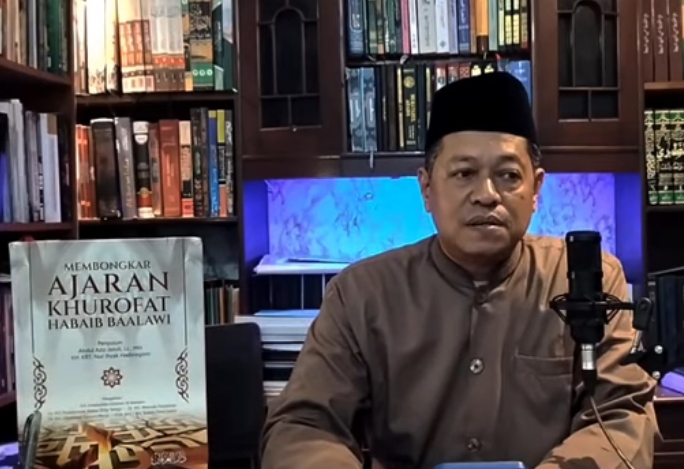 KH Nur Ihyak Hadinegoro Bahas Habib Ali Al Habsyi dan Kitab Al Bayan tentang Muawiyah