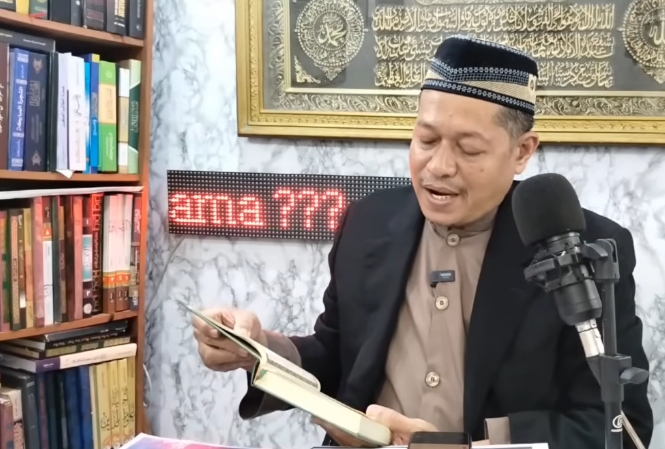 KH Nur Ihyak dan Kritik terhadap Sikap Eksklusif dalam Keilmuan