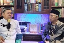 KH Nur Ihyak dan Kiai Muhammad Fakrurozi Bahas Nasab, Wali Songo, Ahlul Bait, dan Pentingnya Verifikasi Manuskrip